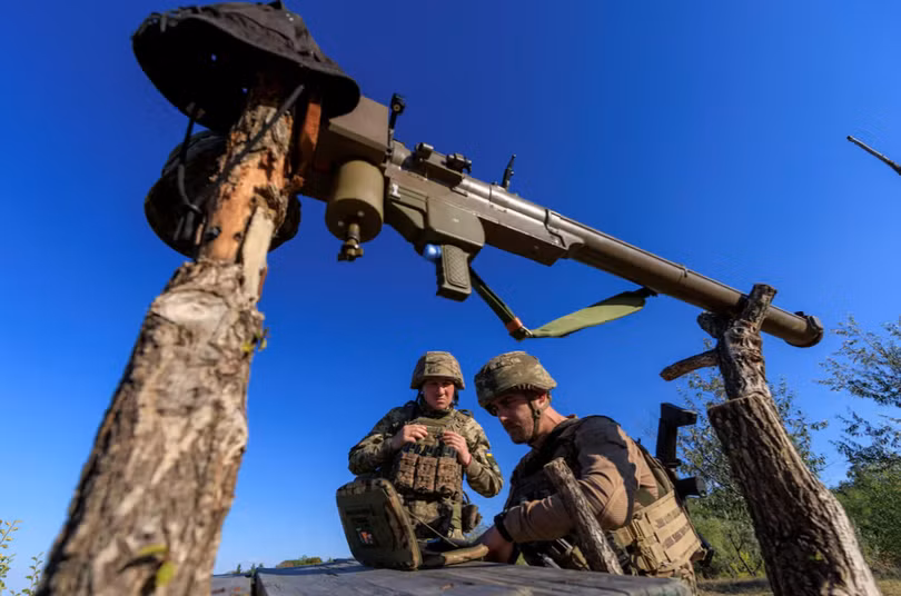 uav-phan-luc-nga-xe-toang-the-phong-thu-ukraine-phong-khong-chi-con-vai-giay-doi-pho-2.png