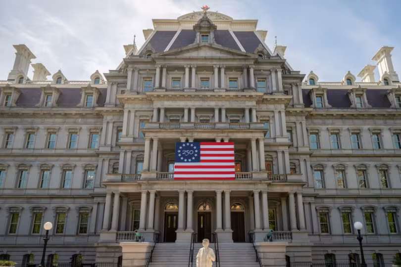 Hình ảnh tòa nhà văn phòng hành chính Eisenhower, gần Nhà Trắng, được chụp vào ngày 9/4. Ảnh: Getty.