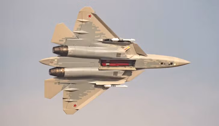 su-57-bat-ngo-bay-voi-dong-co-bi-an-product-177-nga-dang-chuan-bi-dieu-gi-4.png