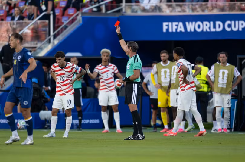 cu-dien-thoai-tu-ong-trump-va-chien-dich-hau-truong-khien-fifa-huy-the-do-o-world-cup-3.png