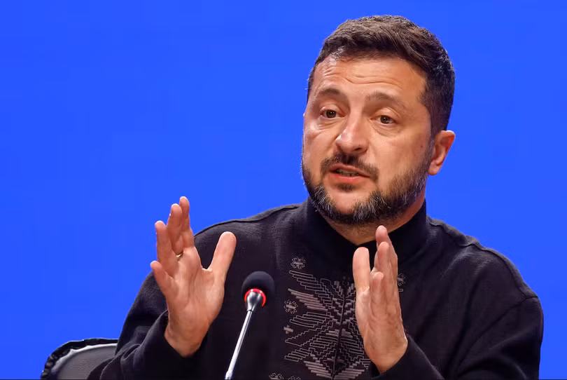 Tổng thống Ukraine Volodymyr Zelensky phát biểu trong cuộc họp báo sau cuộc gặp của nhóm được gọi là Liên minh các nước sẵn sàng hợp tác, tại Kiev, Ukraine ngày 24/8. Ảnh: Reuters.