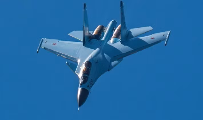 lo-chien-dau-co-su-30sm2-sieu-co-dong-moi-cua-nga-roi-nha-may-suc-manh-co-dang-gom-2.jpg