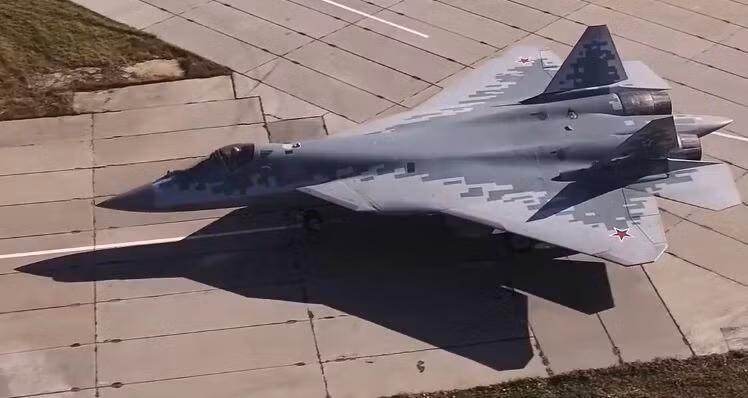 tiem-kich-su-57-duoc-thiet-ke-the-nao-de-vua-ne-radar-vua-tung-don-chinh-xac.jpg