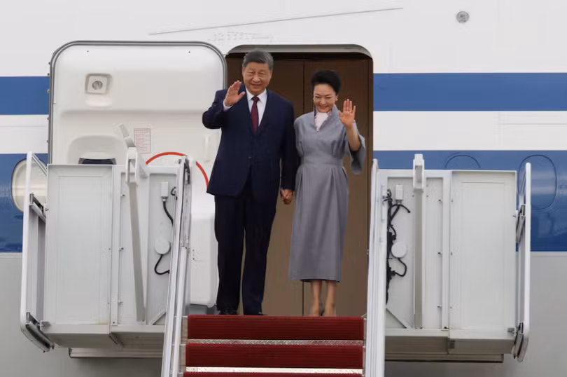 ong-trump-don-ong-tap-can-binh-tai-washington-thuong-mai-va-iran-phu-bong-thuong-dinh-3.png