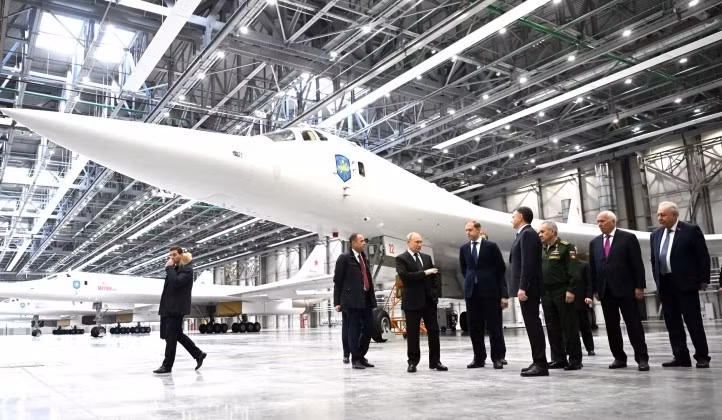 nga-thay-ceo-tupolev-giua-tranh-chap-voi-bo-quoc-phong-chuong-trinh-tu-160m-chiu-ap-luc-lon-2.jpg