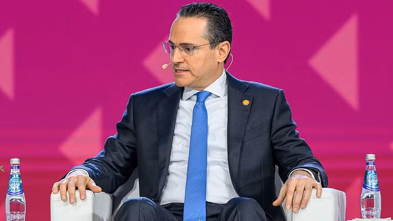 Giám đốc điều hành Shell, ông Wael Sawan, phát biểu tại một hội nghị năng lượng ở Qatar vào tháng 2. Ảnh: Getty.