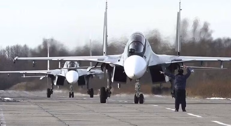 nga-dieu-10-tiem-kich-su-30sm2-toi-kaliningrad-tap-danh-muc-tieu-giua-luc-nato-tang-cuong-quan-su-3.jpg