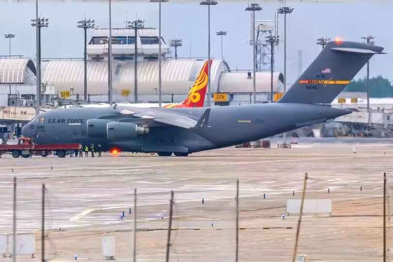 Hai máy bay vận tải C-17 của Không quân Mỹ đã được nhìn thấy tại Sân bay Quốc tế Thủ đô Bắc Kinh trong vài ngày qua. Ảnh: SCMP.