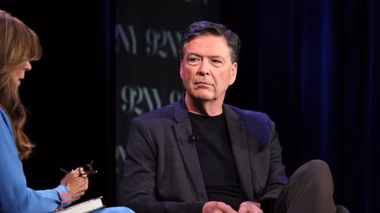 Cựu Giám đốc FBI James Comey phát biểu tại một sự kiện ở New York vào ngày 30/5/2023. Ảnh: Getty.