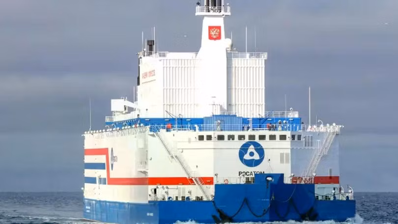 Các thanh tra quốc tế đã hoàn thành việc đánh giá an toàn tàu Akademik Lomonosov. Ảnh: Rosatom.