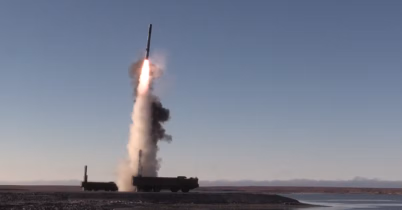 uae-muon-mua-ten-lua-sieu-thanh-brahmos-cua-an-do-sau-cang-thang-voi-iran-2.png