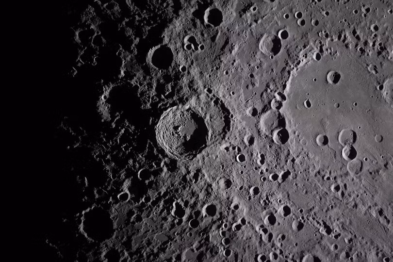 nhung-buc-anh-an-tuong-ve-mat-trang-tu-khoang-cach-7000-km-5.jpg