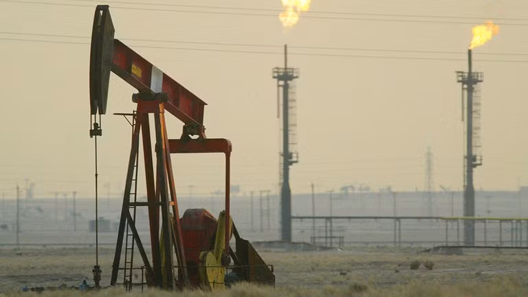 Một mỏ dầu ở Kuwait. Ảnh: Getty.