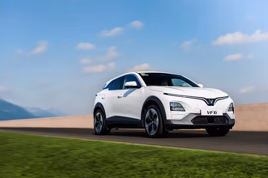 Chủ xe VinFast VF 6: Tiết kiệm chi phí đến mức… “ngại” quay lại xe xăng