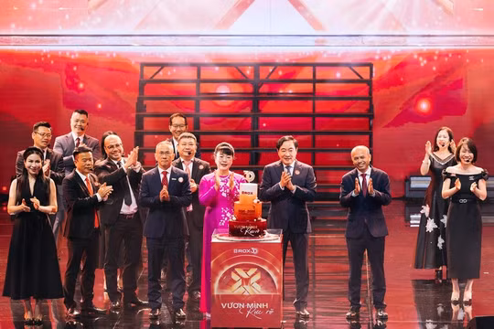 Bình minh đẹp nhất trên hành trình 30 năm của ROX Group