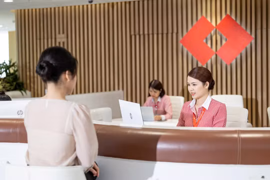 Techcombank giảm lãi suất cho vay tới 2%/năm