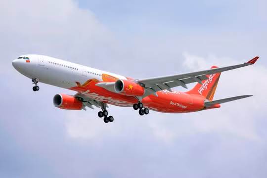 Hè rực rỡ, bóng lăn sôi động: Vietjet tăng 30% chuyến, cung cấp 8,8 triệu vé từ 0 đồng 