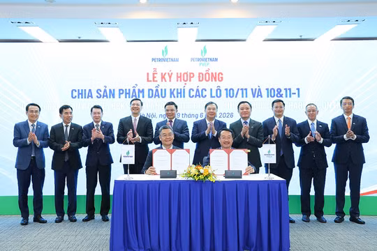 PetroVietnam ký hợp đồng chia sản phẩm dầu khí các Lô 10/11 và 10&11-1 và hợp đồng mua bán khí, mỏ sư tử trắng, giai đoạn 2B, Lô 15-1 