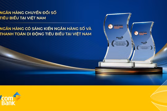 PVcomBank được vinh danh với hai giải thưởng chuyển đổi số uy tín