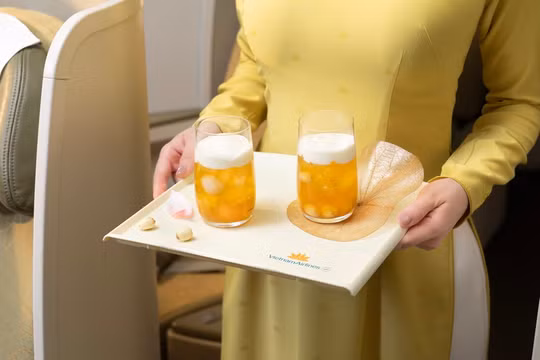 Vietnam Airlines ra mắt chuỗi trải nghiệm mùa Sen 