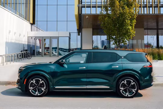 VinFast VF 9: Chiếc SUV biến mỗi chuyến công tác thành một ngày làm việc hiệu quả