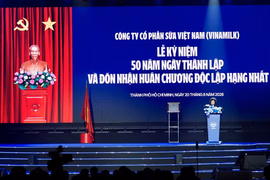 Vinamilk đón nhận Huân chương Độc lập hạng Nhất tại dấu mốc 50 năm