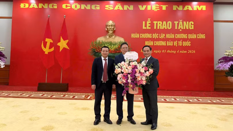 chau-van-minh-8380.png