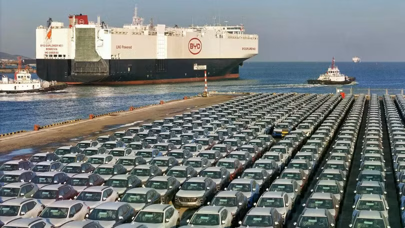 6 tháng đầu năm nay, Trung Quốc đã xuất khẩu 5,31 triệu xe ô tô, tăng 53% so với cùng kỳ năm 2025. Ảnh: AFP.
