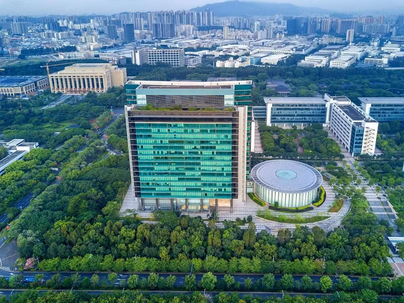 cong-ty-huawei.jpg