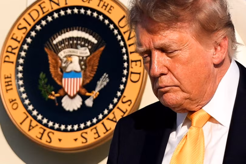 Sau một năm quay trở lại Nhà Trắng, ông Trump đã kiếm được 2,24 tỷ USD khiến ông hứng chịu sự chỉ trích của phe đảng Dân chủ. Ảnh: Singtao.