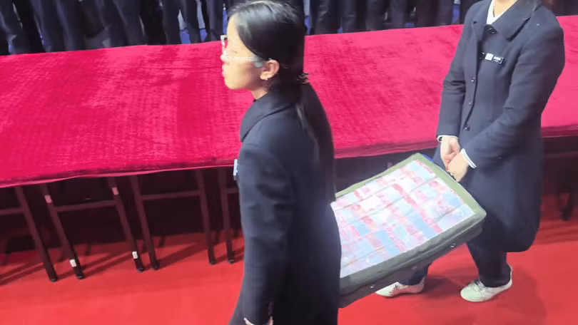 tien-duoc-khieng-ra.png
