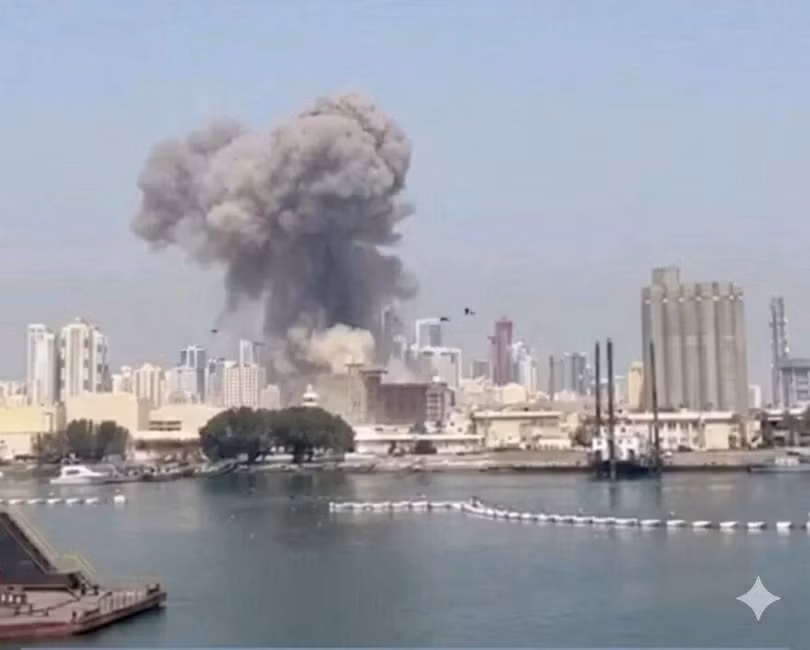 Sở chỉ huy Hạm đội 5 Hải quân Mỹ ở Bahrain bị trúng tên lửa của Iran. Ảnh: QQnews.
