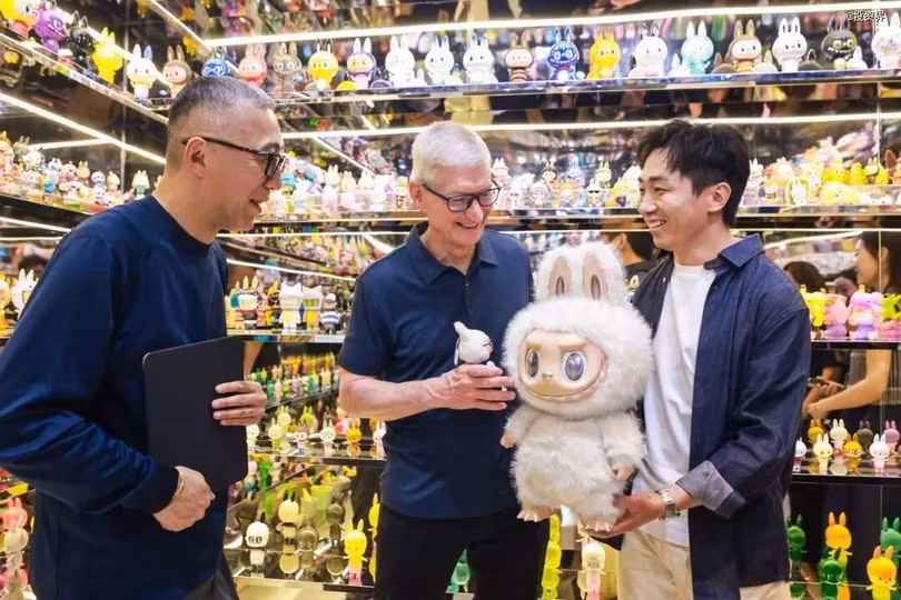 tim-cook-gap-vuong-ninh.jpg