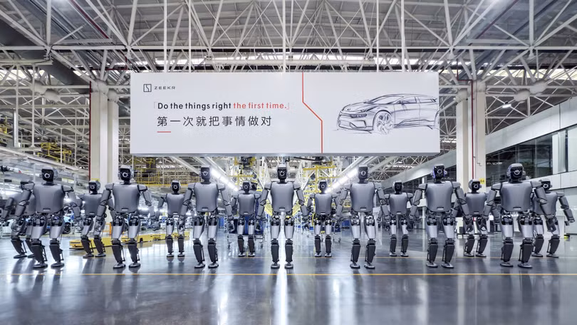 Trung Quốc đặt mục tiêu triển khai ít nhất 10.000 robot AI thương mại trong năm nay. Ảnh: FT.