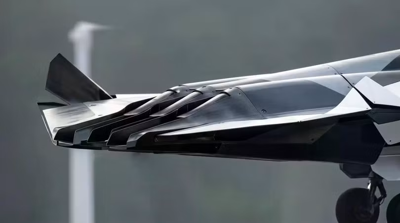 j-36-ba-voi-phun.jpg