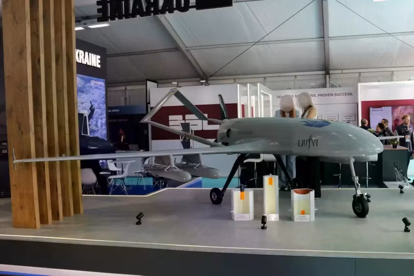 UAV AN-196 phiên bản mới vừa được Ukraine ra mắt lần đầu tiên tại Triển lãm hàng không quốc tế Farnborough (Anh). Ảnh: Topwar.