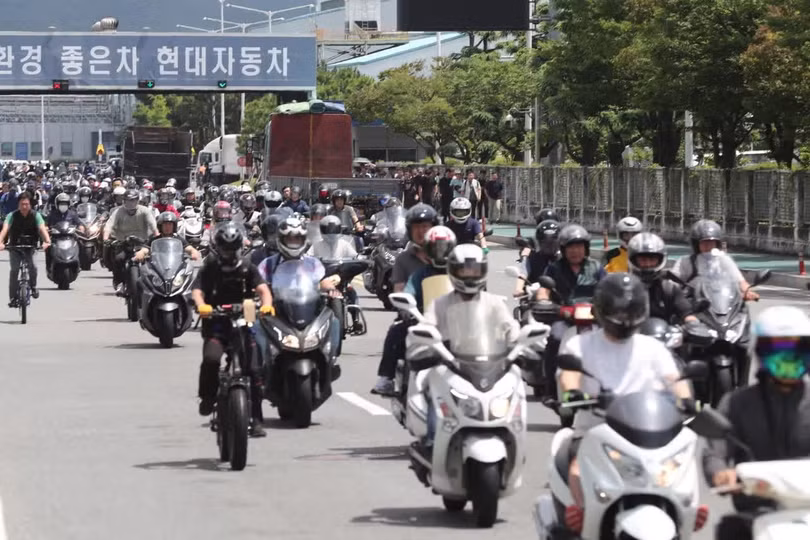 cong-nhan-nha-man-ulsan-dinh-cong.jpg