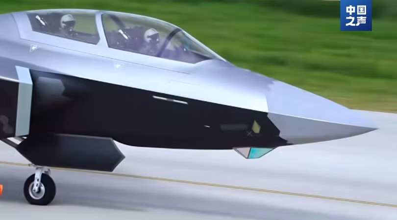j-20s-2-phi-cong.png
