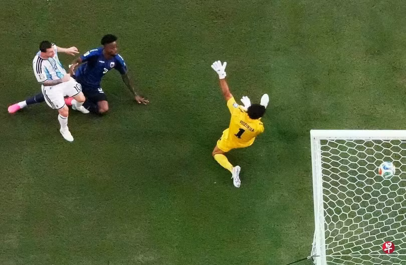sieu-pham-cua-messi.jpg