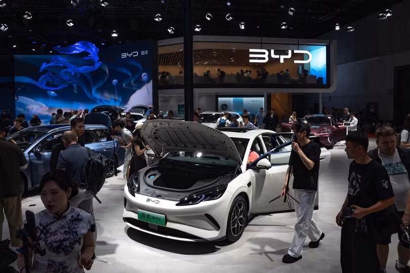 BYD, hãng xe số 1 Trung Quốc doanh số trong nước 6 tháng đầu 2026 giảm 45,9% so với cùng kỳ năm ngoái. Ảnh: NYT.