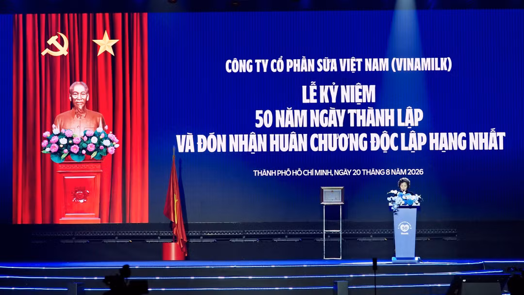 Vinamilk đón nhận Huân chương Độc lập hạng Nhất tại dấu mốc 50 năm