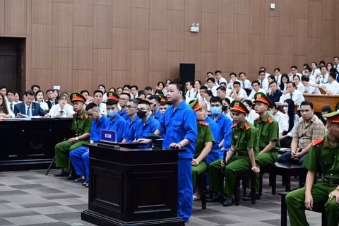 Mr Hunter khai gì tại tòa về 142kg vàng? 