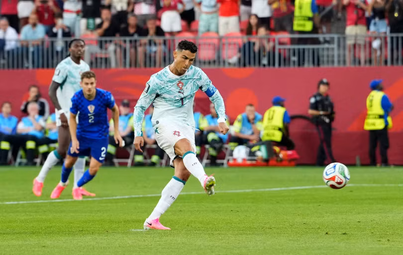 ronaldo-ghi-ban.jpg