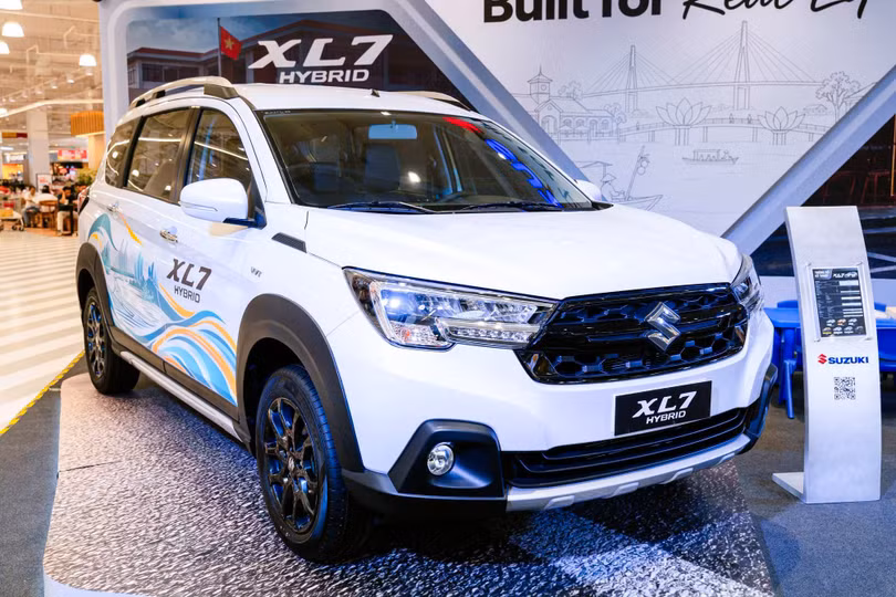 suzuki-xl7.jpg