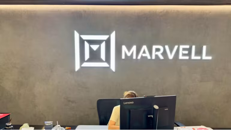 Hãng thiết kế bán dẫn hàng đầu của Mỹ, Marvell, cho biết Việt Nam có thể sản xuất các chip ít tiên tiến hơn. Ảnh: Nikkei Asia.