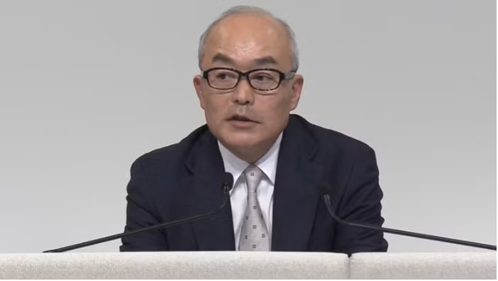 Ông Hiroki Totoki, Chủ tịch kiêm Giám đốc điều hành Tập đoàn Sony, phát biểu tại buổi họp báo chiến lược ngày 8 tháng 5. Ảnh: Nikkei Asia.