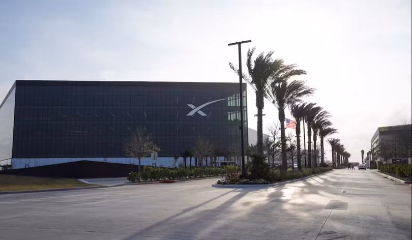 SpaceX hướng tới mục tiêu biến quỹ đạo thành trung tâm AI. Ảnh: Reuters.
