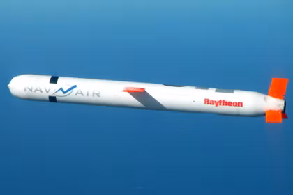 Tên lửa hành trình Tomahawk Block IV trong một cuộc thử nghiệm. Ảnh: Hải quân Mỹ.