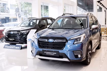 Forester thế hệ cũ vẫn bán song song với thế hệ mới. Ảnh: Subaru.