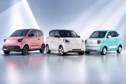 Rẻ nhất nhóm xe điện mini, VinFast VF 2 có gì để đấu với Wuling Macaron và Bestune Xiaoma?